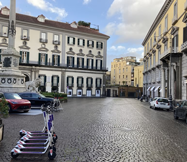 via Carlo Poerio Napoli